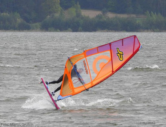 Windsurfen von erfahrenen Surfern lernen