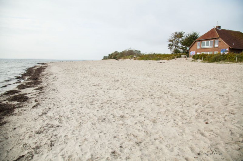 Ein Kite- und Windsurfspot wie im Traum. Hier passt irgendwie alles: Großer Stehbereich, 